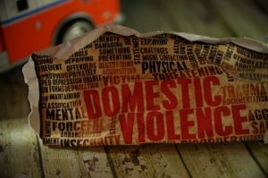 Nasilje u obitelji: kontakt s djecom